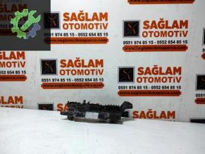 ÇIKMA TOYOTA VERSO 02-07 SİGORTA TABLASI