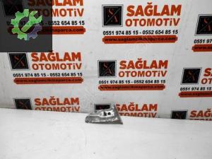 ÇIKMA VW GOLF-5-6 SOL ÇAMURLUK BAĞLANTI SACI OEM; 1K6821135