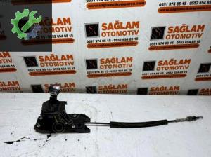ÇIKMA VW GOLF-JETTA-SCİROCCO GRUP VİTES MEKANİZMASI 5K2713025AB