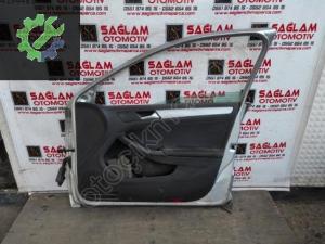 ÇIKMA VW JETTA 2015 SAĞ ÖN KAPI DÖŞEMESİ