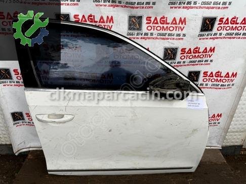 Volkswagen Passat Sağ Ön Kapı çıkma parça