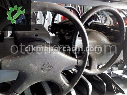 Opel Agila Direksiyon Simidi çıkma parça