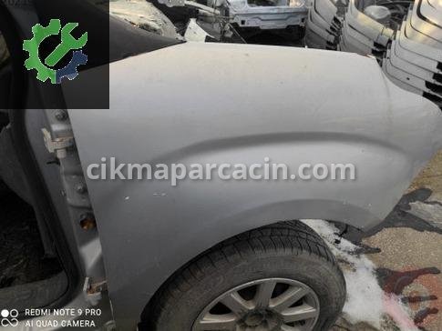 Fiat Doblo Sağ Ön Çamurluk çıkma parça