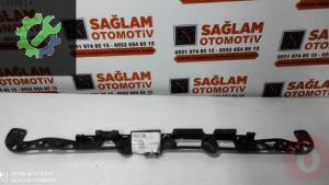 FİAT EGEA ÇIKMA ARKA TAMPON ORTA BRAKET OEM; 52090733