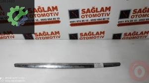 FORD MONDEO ÇIKMA ÖN KAPUT NİKELAJI OEM; 575040080