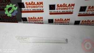 HONDA CİVİC SAĞ ARKA KAPI ÇİTASI SIFIR ORJİNAL 75303SNAA01ZD
