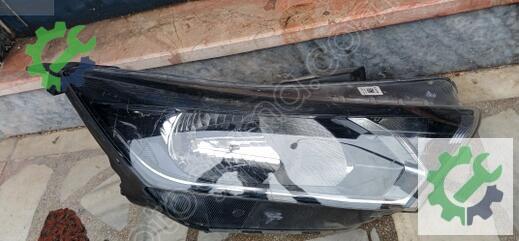 Hyundai i20 Sağ Ön Far çıkma parça