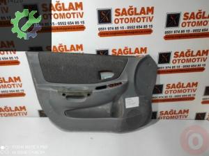 HYUNDAİ ACCENT 00-02 SOL ÖN KAPI DÖŞEMESİ OEM; 82370-25010