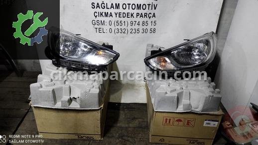 Hyundai Accent Sağ Ön Far çıkma parça