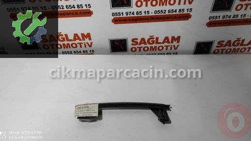 Hyundai Accent Ön Cam Izgarası çıkma parça