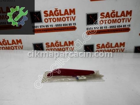Hyundai Elantra Tampon Reflektörü çıkma parça