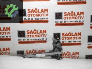 HYUNDAİ İ20 09-14 ÇIKMA SAĞ ÖN CAM KRİKOSU,MOTORU 262100-4670 OEM 262100