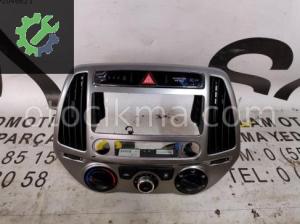 HYUNDAİ İ20 ORTA HAVALANDIRMA TEYP ÇERÇEVE