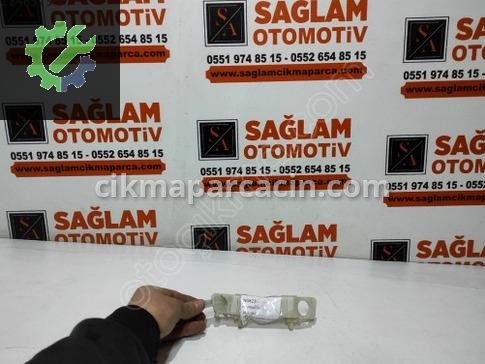 Hyundai i30 Tampon Braketi çıkma parça