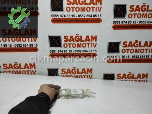 Hyundai i30 Tampon Braketi çıkma parça