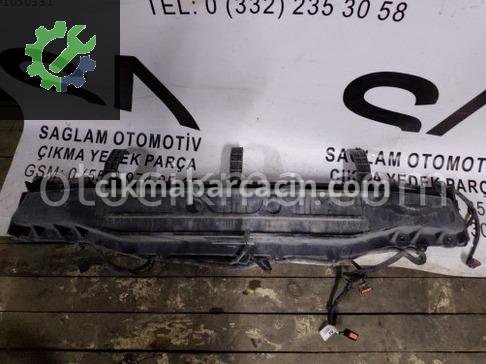Hyundai i30 Tampon Demiri çıkma parça
