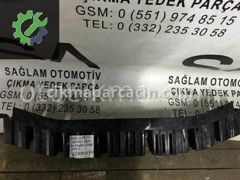 Infiniti FX Tampon Braketi çıkma parça