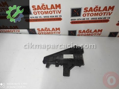 Land Rover Freelander Far Braketi çıkma parça