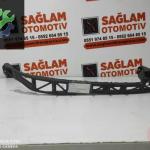 MAZDA 3 ÇIKMA SAĞ ÖN FAR BRAKETİ OEM; 4K50151
