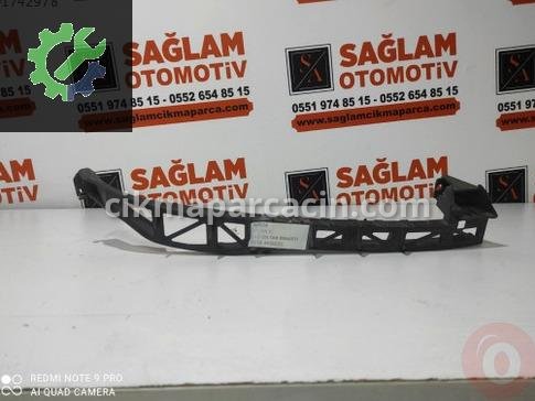 Mazda 3 Far Braketi çıkma parça