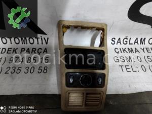 MERCEDES ML400 ORTA KONSOL ARKASI