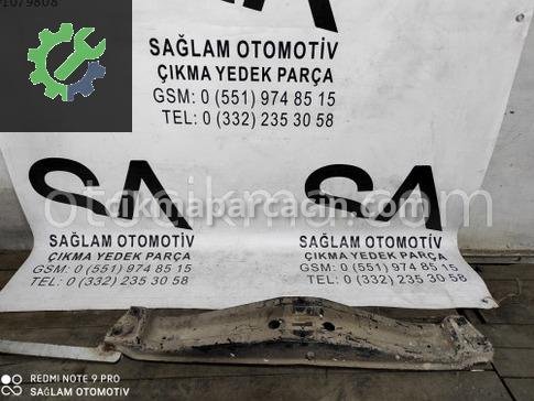 Mercedes-Benz SL Radyatör Traversi çıkma parça