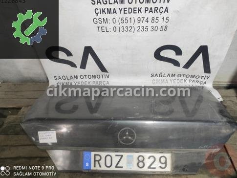Mercedes-Benz E Serisi Bagaj Kapağı çıkma parça
