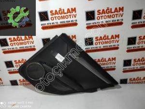 MERCEDES W204 C300 ÇIKMA SAĞ ARKA KAPI DÖŞEMESİ E00172777