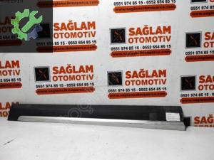 MG ZS 17-24 ÇIKMA SAĞ ÖN KAPI ALT ÇİTASI OEM; P10360766