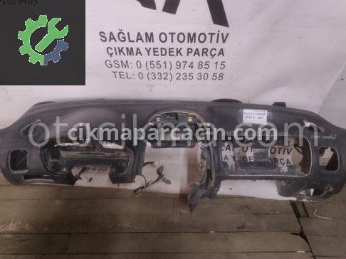 Mitsubishi Carisma Komple Torpido çıkma parça