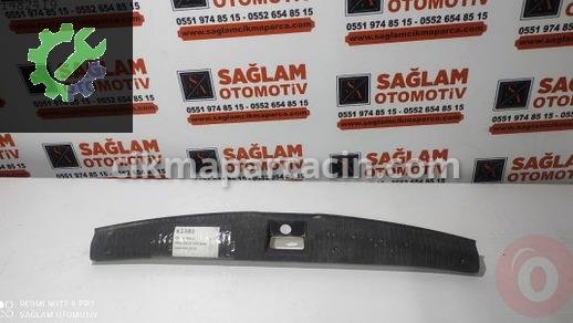 Opel Corsa Bagaj Döşemesi çıkma parça