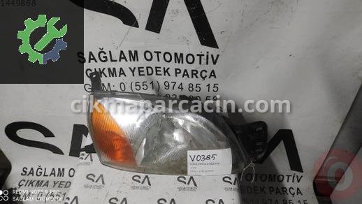 Ford Fiesta Sağ Ön Far çıkma parça