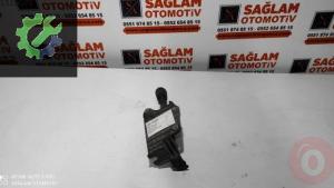 OEM; 142102624 FİAT DOBLO ÇIKMA VİTES KOLU