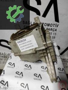 OEM; 162500-4730 MİTSUBİSHİ LANCER ÇIKMA KALORİFER KUTUSU