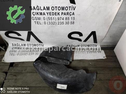Volkswagen Bora Davlumbaz çıkma parça