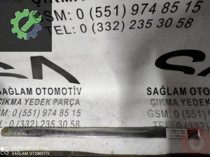 OEM; 2K0853515E VW CADDY 04-15 ÇIKMA SOL ÖN KAPI BANDI