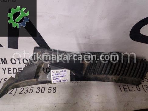 Ford Explorer Ön Cam Izgarası çıkma parça