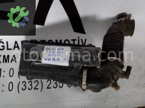 OEM; 30855927 VOLVO S40 V40 95-98 ÜST HAVA FİLTRE KUTUSU