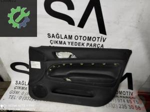 OEM; 3B0867012 VW PASSAT B5 ÇIKMA SAĞ ÖN KAPI DÖŞEMESİ