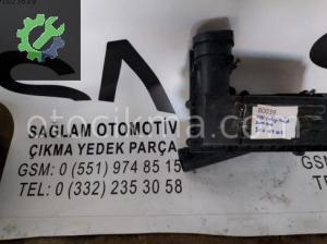OEM; 3co129607 VOLKSWAGEN CADDY PASSAT 08-10 HAVA FİLTRE KUT