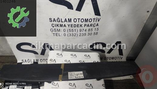 Ford Focus Spoiler çıkma parça