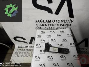 OEM; 4B0807284B AUDİ A6 98-05 ÇIKMA SAĞ ÖN TAMPON BRAKETİ