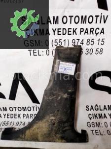 OEM; 4d0867244 AUDİ A8 94-02 SAĞ ORTA DİREK ALT KAPLAMA OEM;