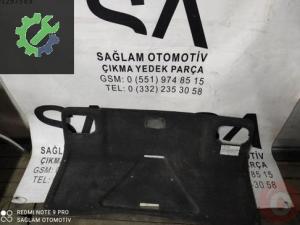 OEM; 4D0867821 AUDİ A8 94-02 ÇIKMA BAGAJ KAPAĞI KAPLAMASI