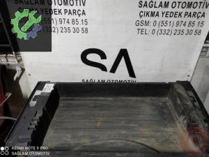 OEM; 4L0861529 AUDİ Q7 ÇIKMA BAGAJ ZEMİN RAFI