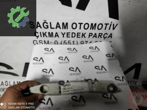 OEM; 4M51-17D958-AF FORD FOCUS ÇIKMA SAĞ ÖN TAMPON BRAKETİ