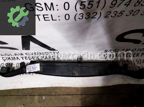 Fiat Panda Ön Cam Izgarası çıkma parça