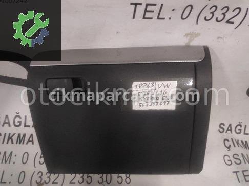 Volkswagen Jetta Torpido Kapağı çıkma parça
