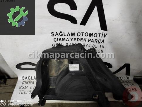 Skoda Fabia Bagaj Arması çıkma parça