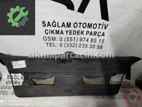 Volkswagen Golf Bagaj Arması çıkma parça